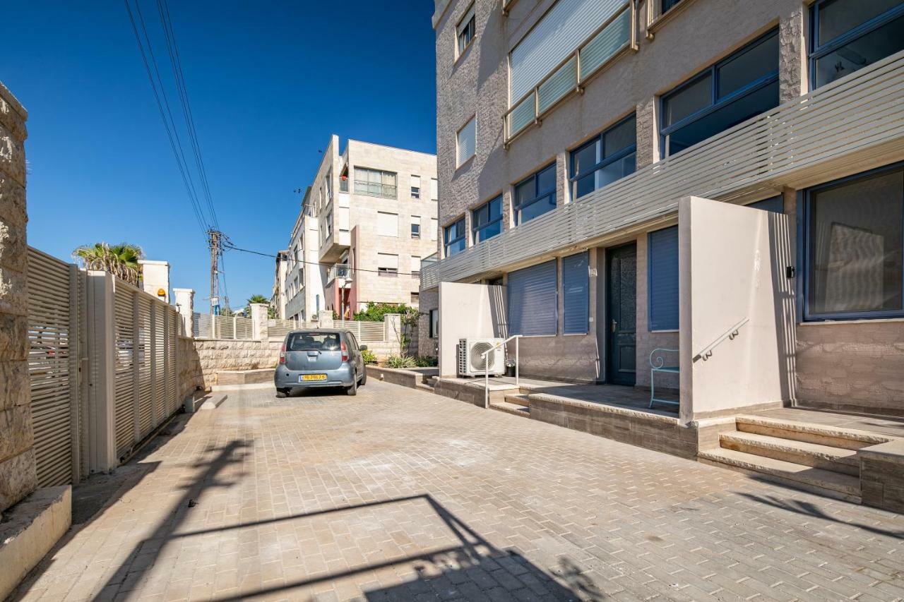 Port City Haifa - Bat Galim Oceanfront Luxury Apartment Exterior photo